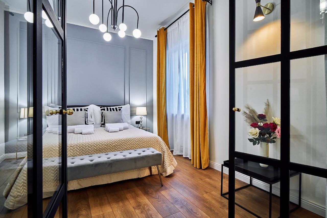 Chiclife - Lilienblum Chic Borgo Santa Caterina Apartment Bergamo Bagian luar foto